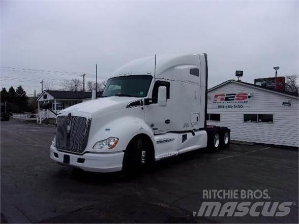Kenworth T680 وحدات الجر