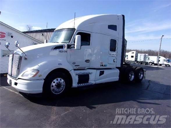 Kenworth T680 وحدات الجر