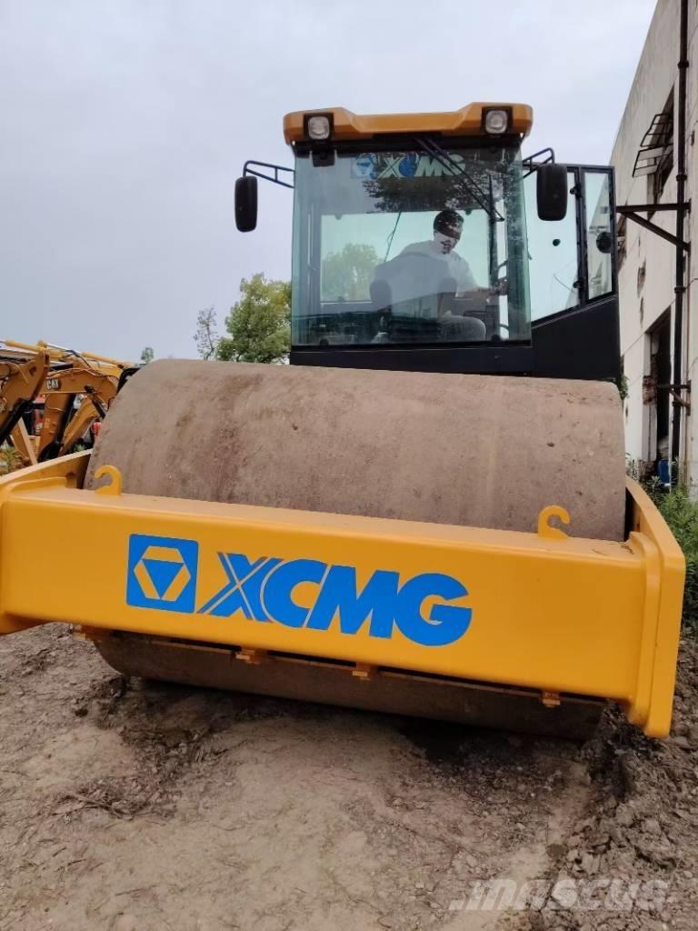 XCMG XS 223 J مداحل أحادية الأسطوانة