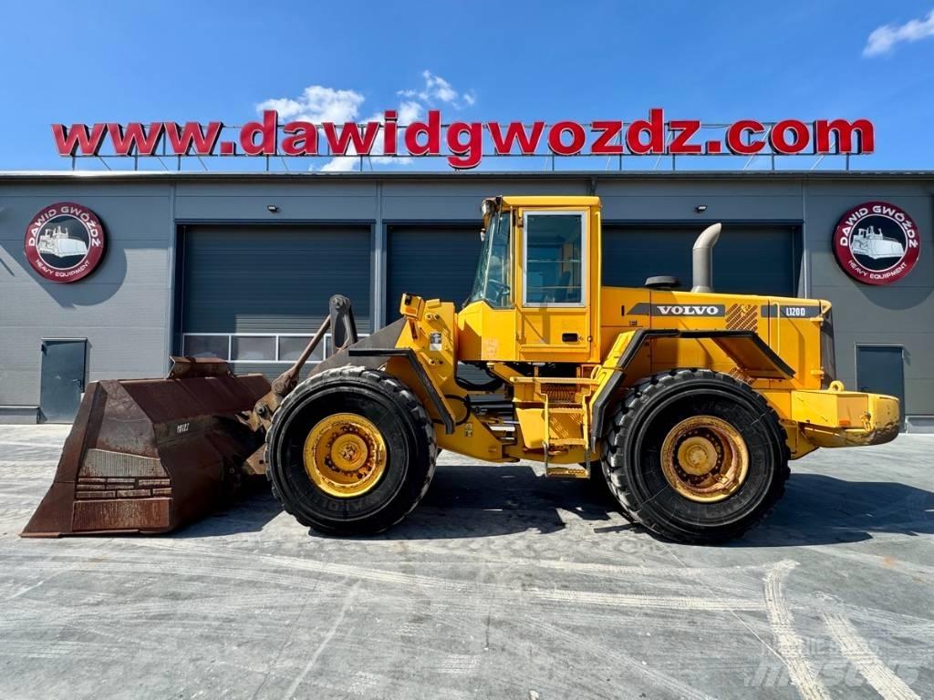 Volvo L 120 D لوادر بعجل