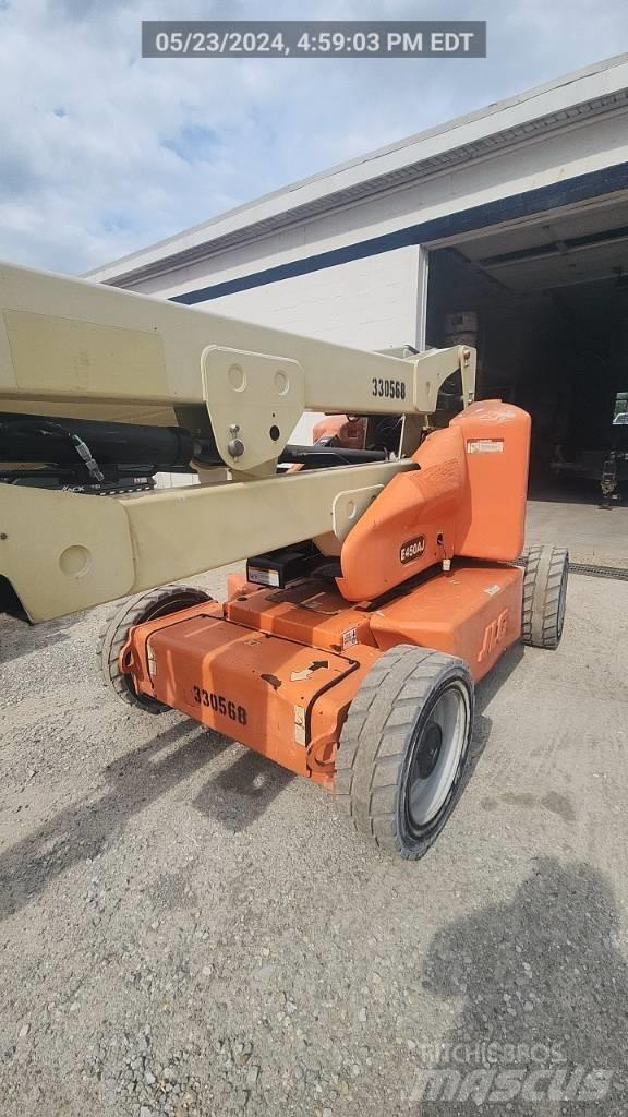JLG E 450 AJ رافعات سلة مفصلية