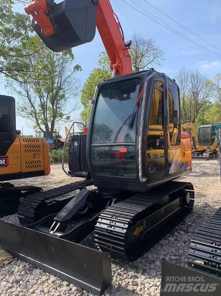 Hitachi ZX 70 حفارات زحافة