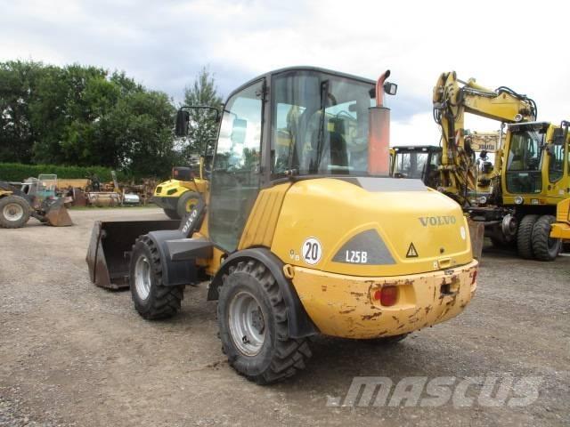 Volvo L 25 B لوادر بعجل
