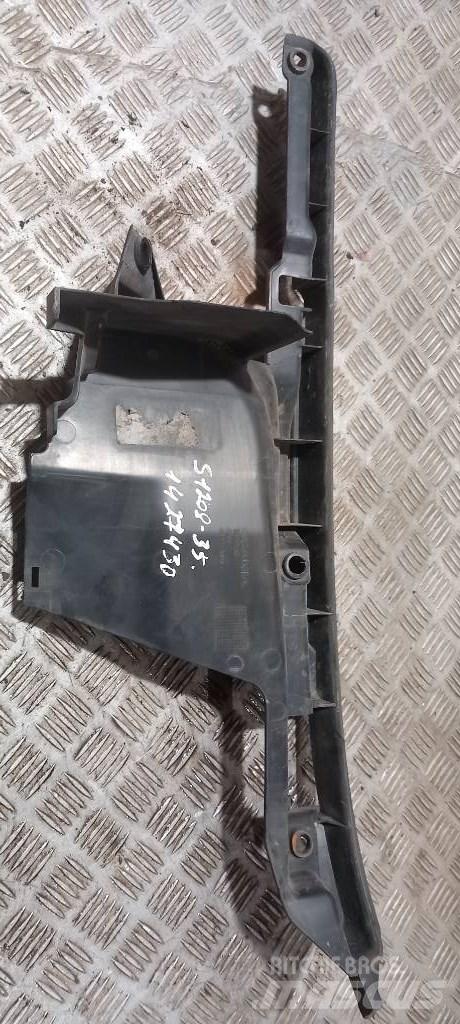 Scania 94 D.    1427430 كابينة والداخلية