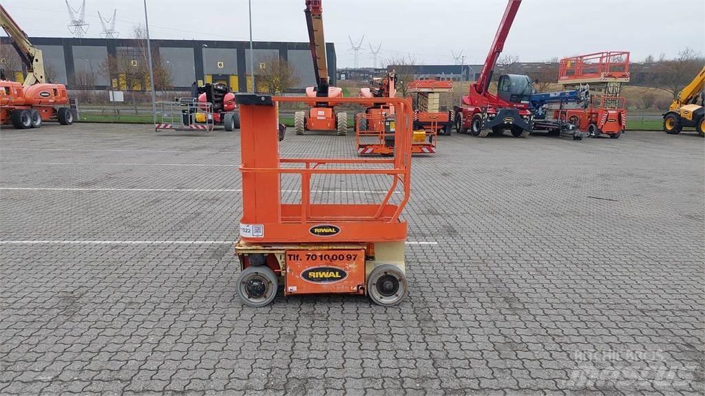 JLG 1230ES رافعات ومنصات أخرى