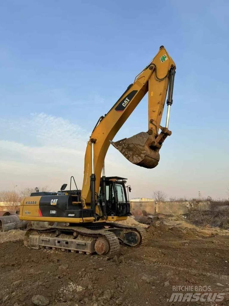 CAT 336 D حفارات زحافة