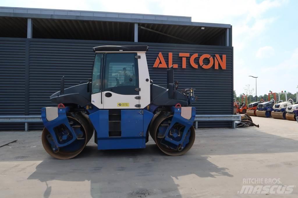 Bomag BW 154 AP-4 مداحل ثنائية الاسطوانة