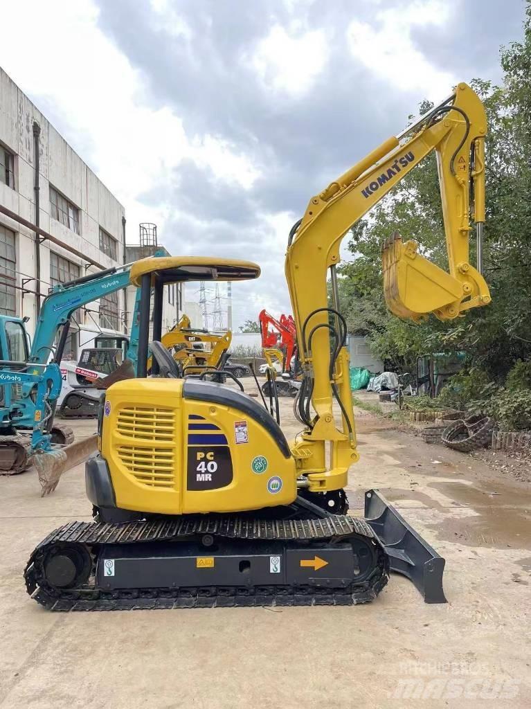 Komatsu PC 40 MR حفارات صغيرة أقل من 7 طن (حفارات صغيرة)