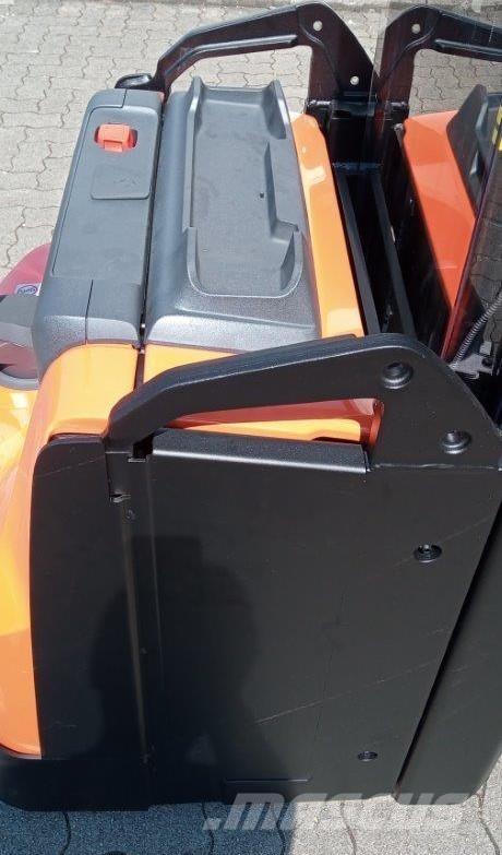 Toyota SWE160L شاحنات مناولة ذاتية الدفع