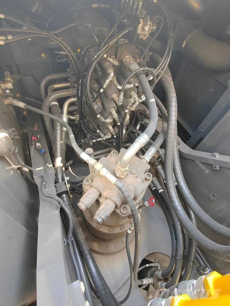Sumitomo SH210 حفارات زحافة