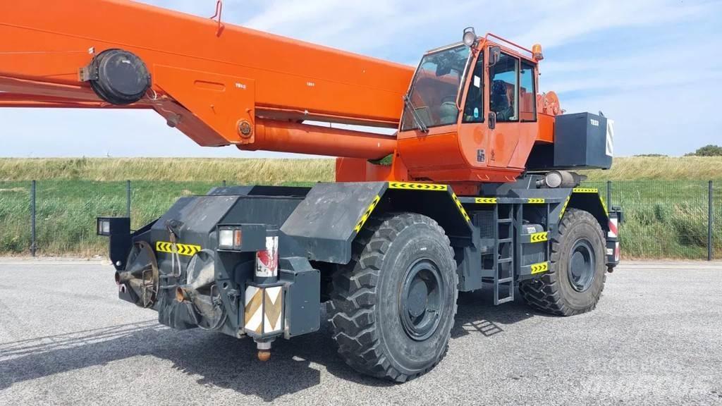 Terex A600 رافعات الطرق الوعرة