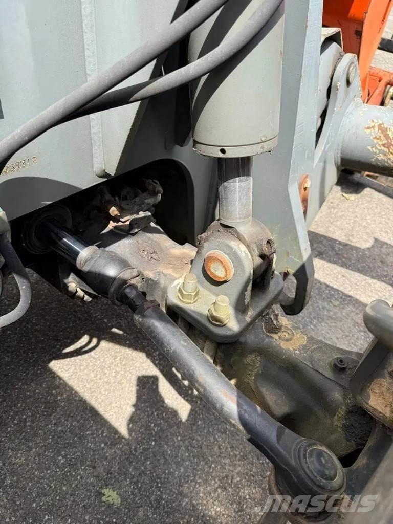 JLG 4013 مناولات متداخلة