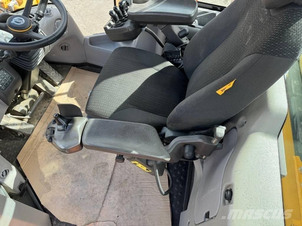 Volvo L 350 H لوادر بعجل