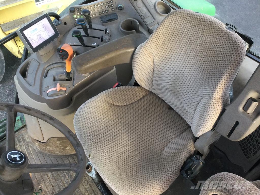 John Deere 6125R الجرارات