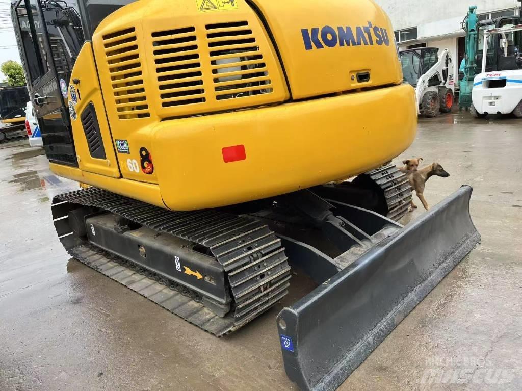 Komatsu PC 60 حفارات زحافة
