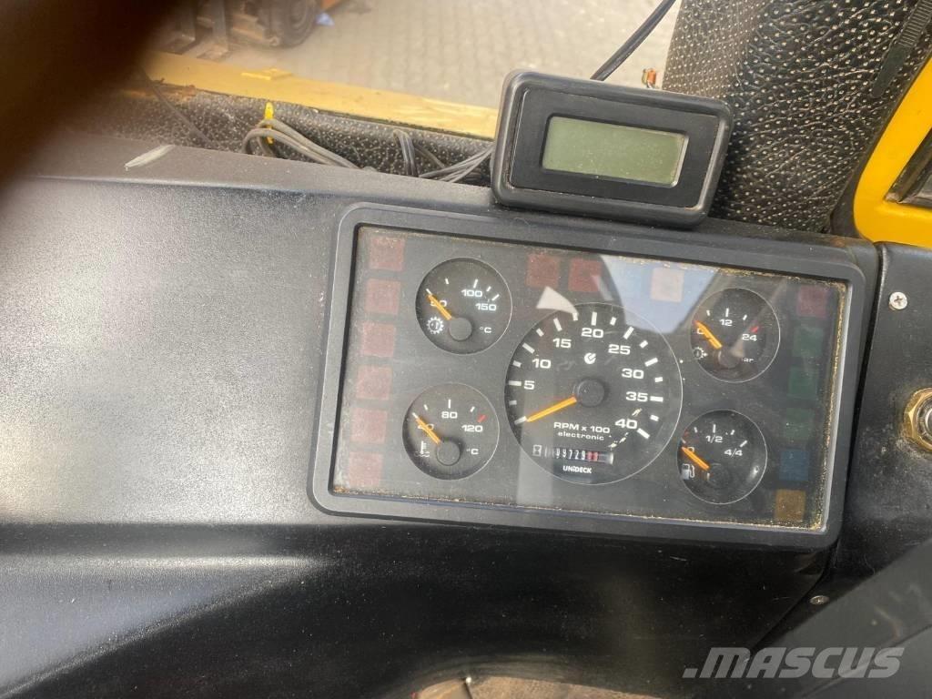 HSM 904 ساحبات الأشجار