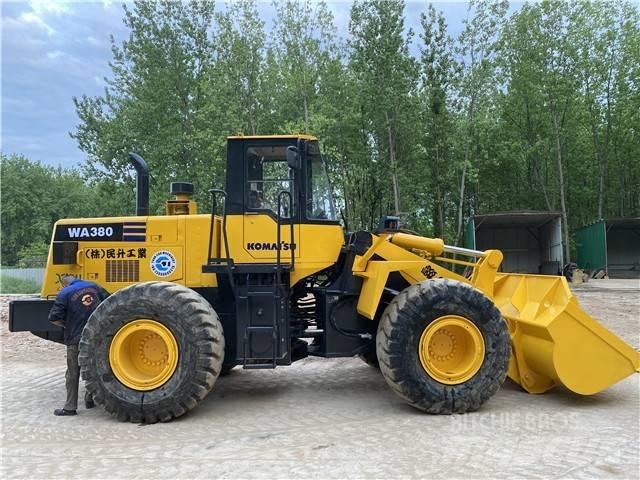 Komatsu WA380-3 لوادر ذات جرافات عكسية