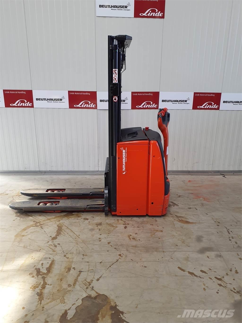 Linde L16i معدات التكديس الجوالة
