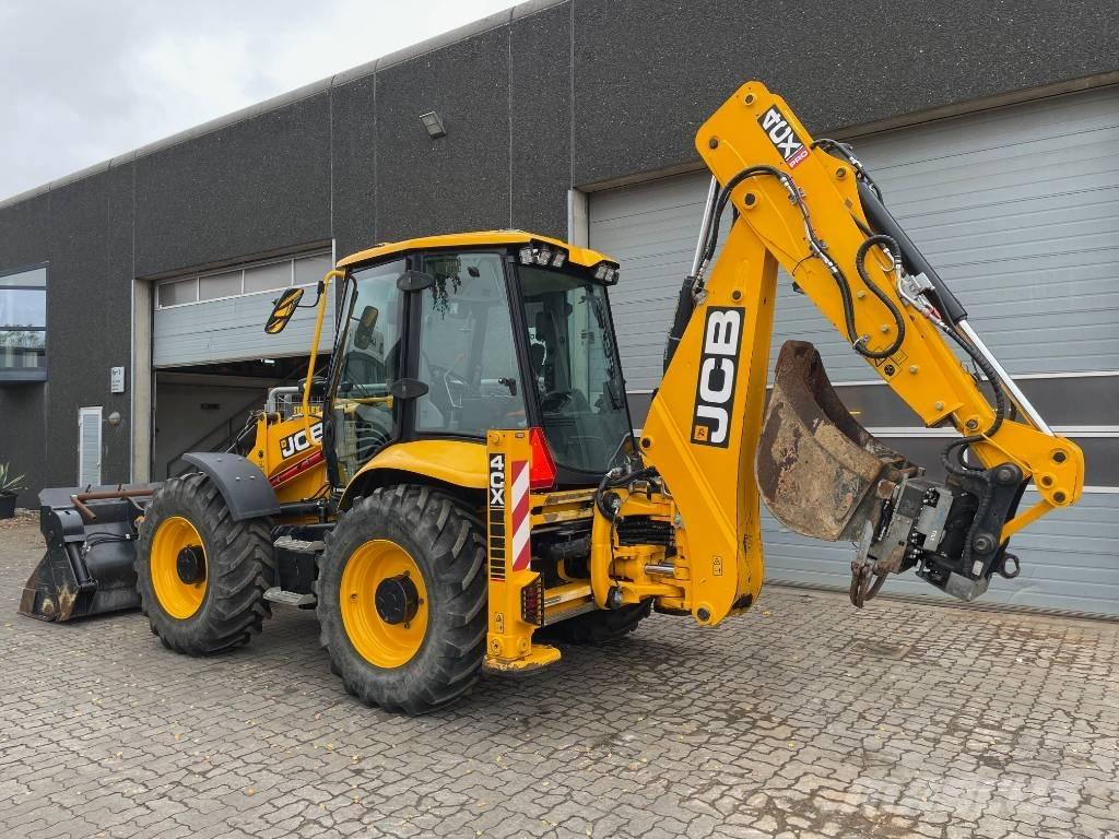 JCB 4CX لوادر ذات جرافات عكسية