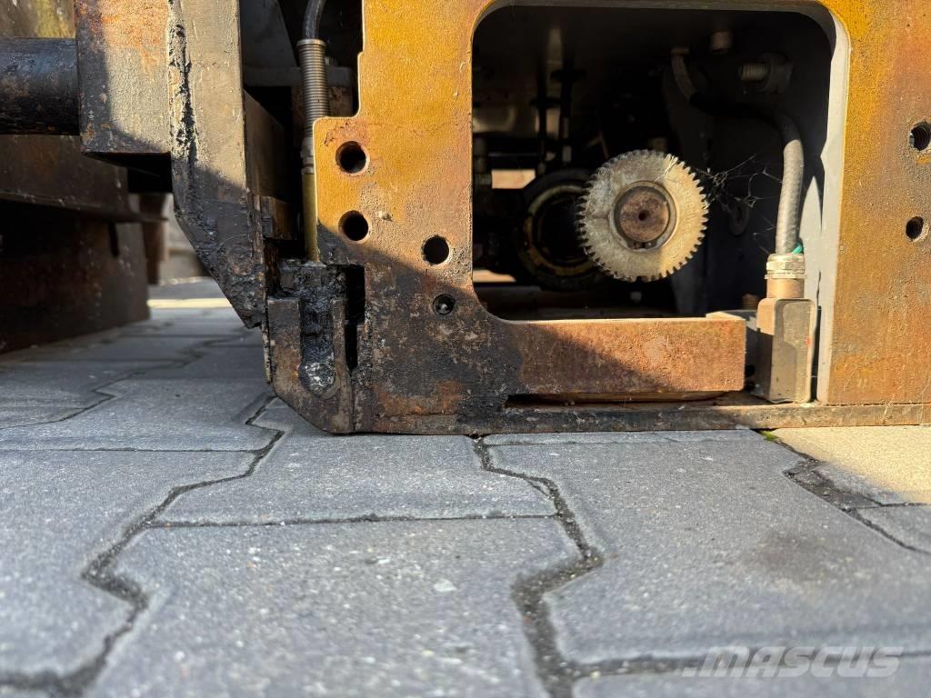 Vögele -3 معدات السفلتة