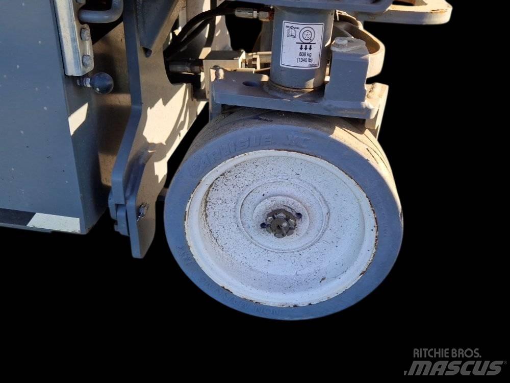 SkyJack SJ 3219 رافعات مقصية الشكل