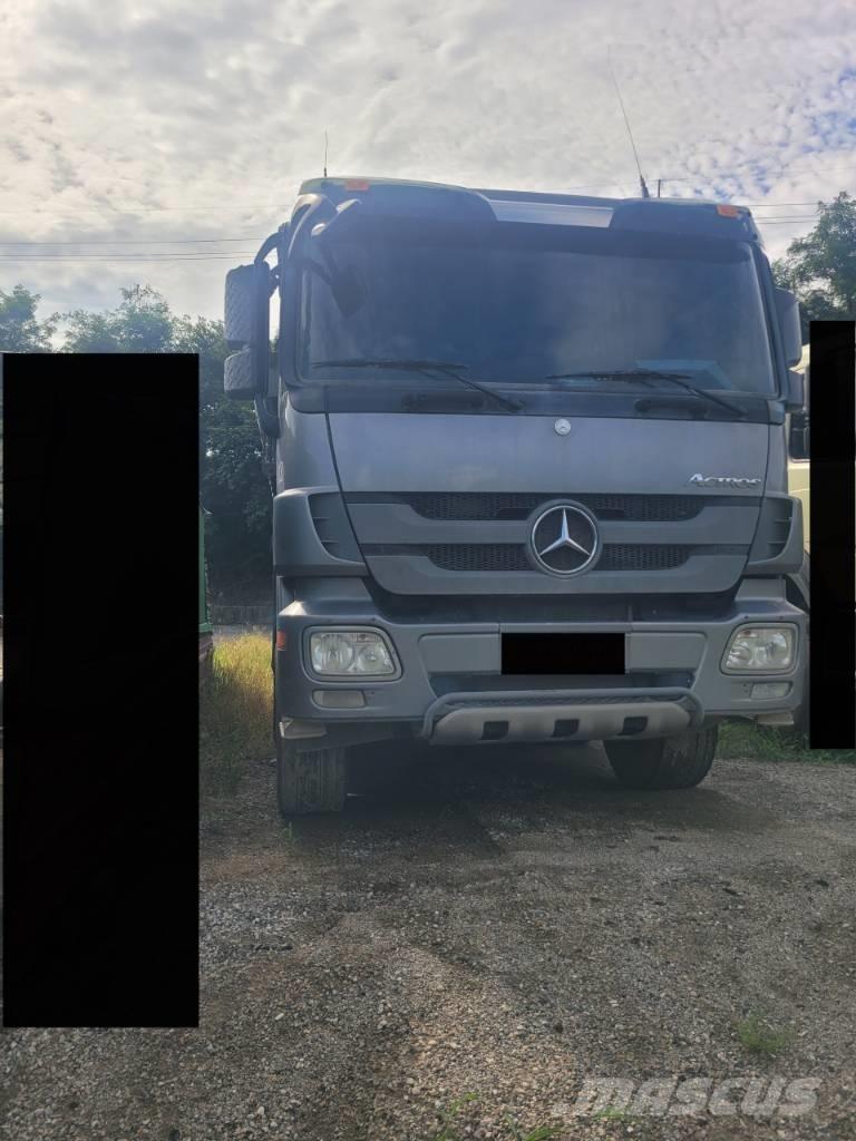 Mercedes-Benz 3848 عربات نقل قلابة للمواقع