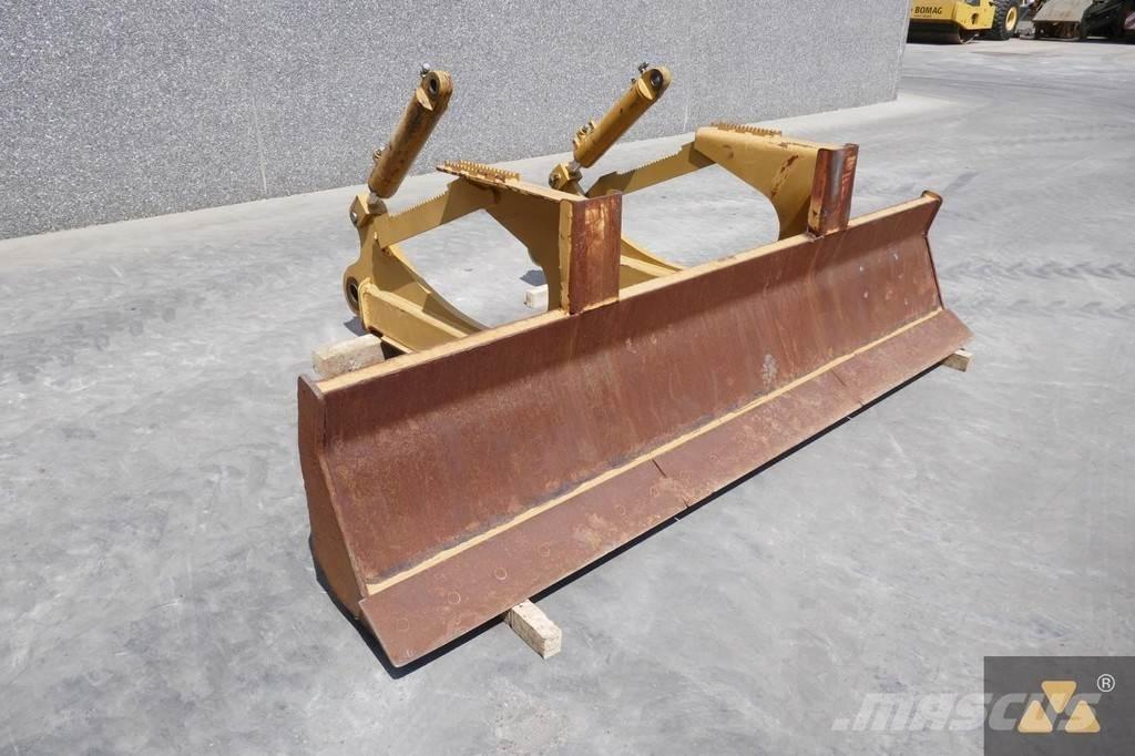 CAT Skidder blade نصول