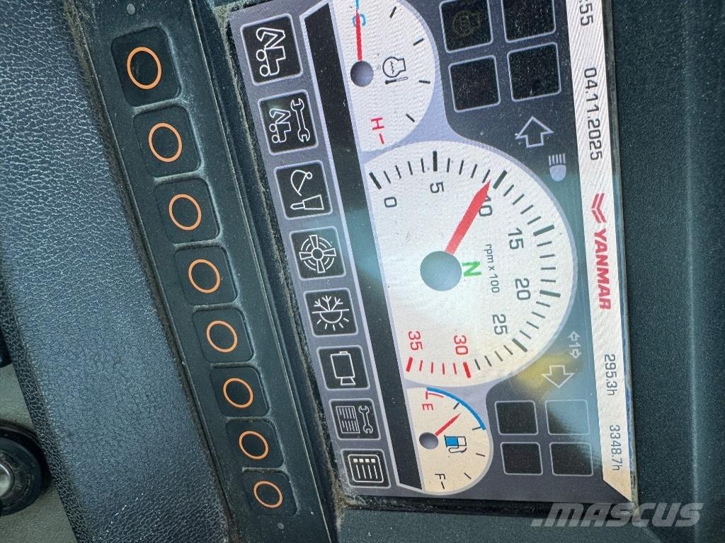 Yanmar B95W (40576) حفارات بعجل