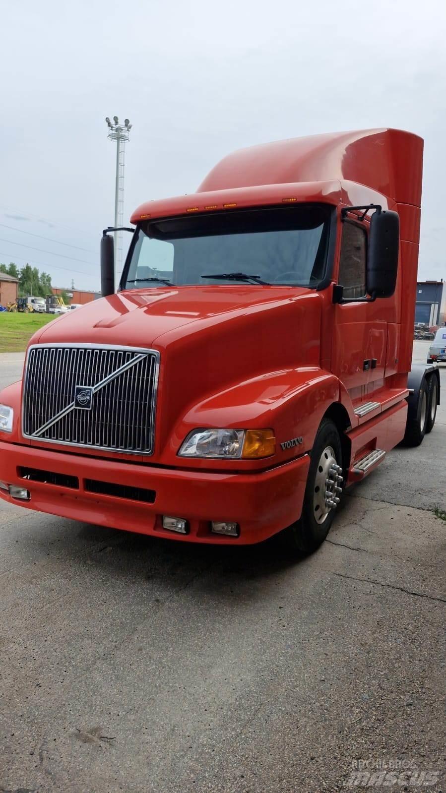 Volvo VNL-4 وحدات الجر