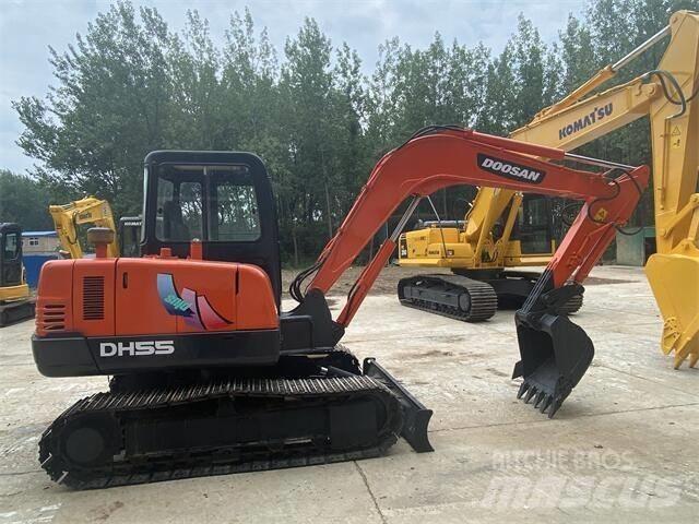 Doosan DH55 حفارات صغيرة أقل من 7 طن (حفارات صغيرة)