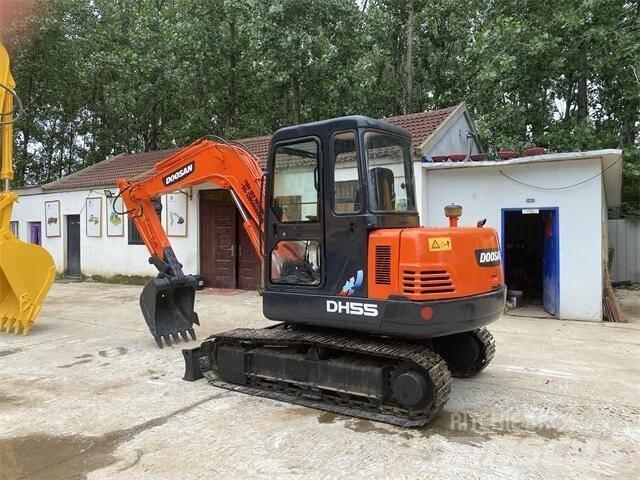 Doosan DH55 حفارات صغيرة أقل من 7 طن (حفارات صغيرة)