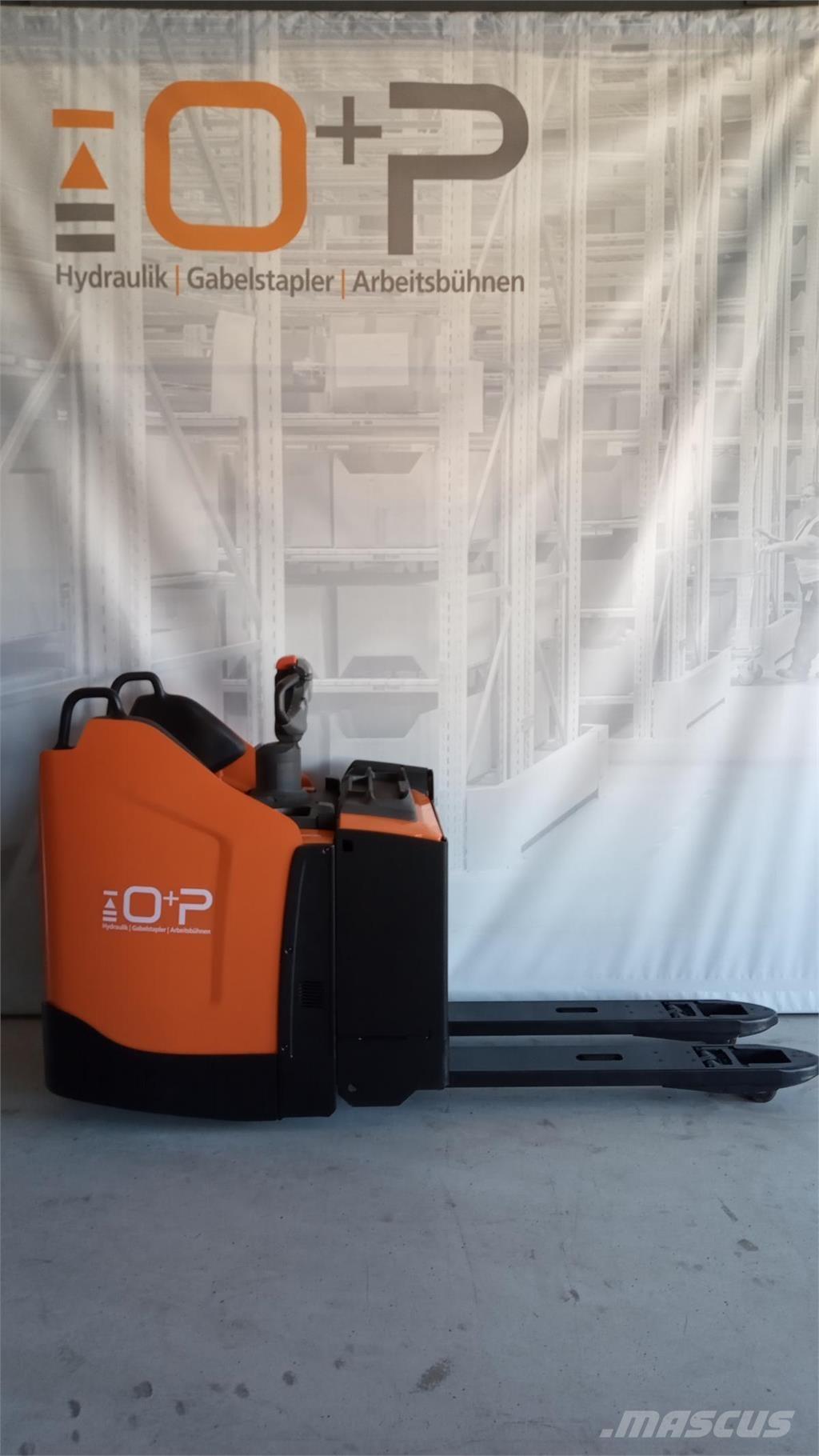 Toyota LPE 200 معدات التكديس الجوالة