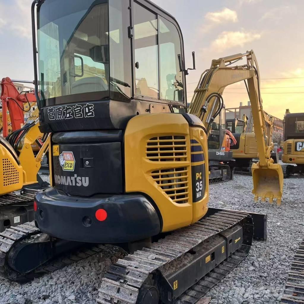 Komatsu PC 35 MR حفارات صغيرة أقل من 7 طن (حفارات صغيرة)