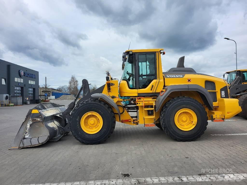 Volvo L110H لوادر بعجل