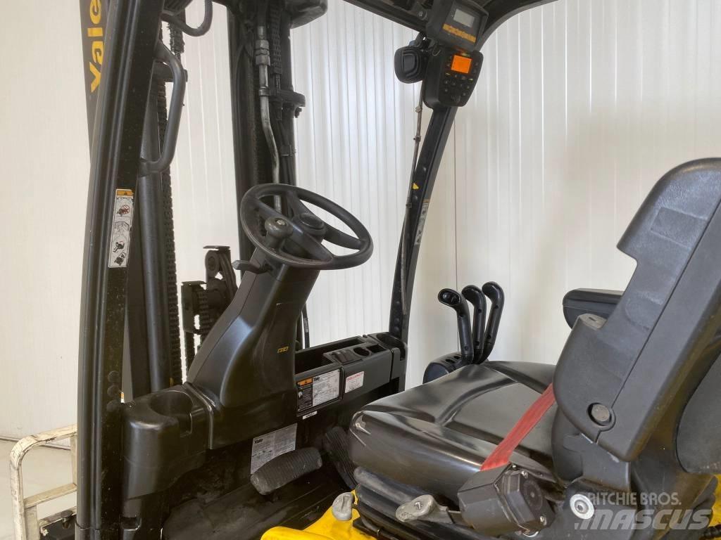 Yale ERP35VL شاحنات ذات رافعات شوكية تعمل بالكهرباء