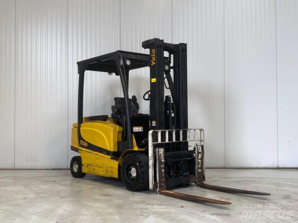 Yale ERP35VL شاحنات ذات رافعات شوكية تعمل بالكهرباء
