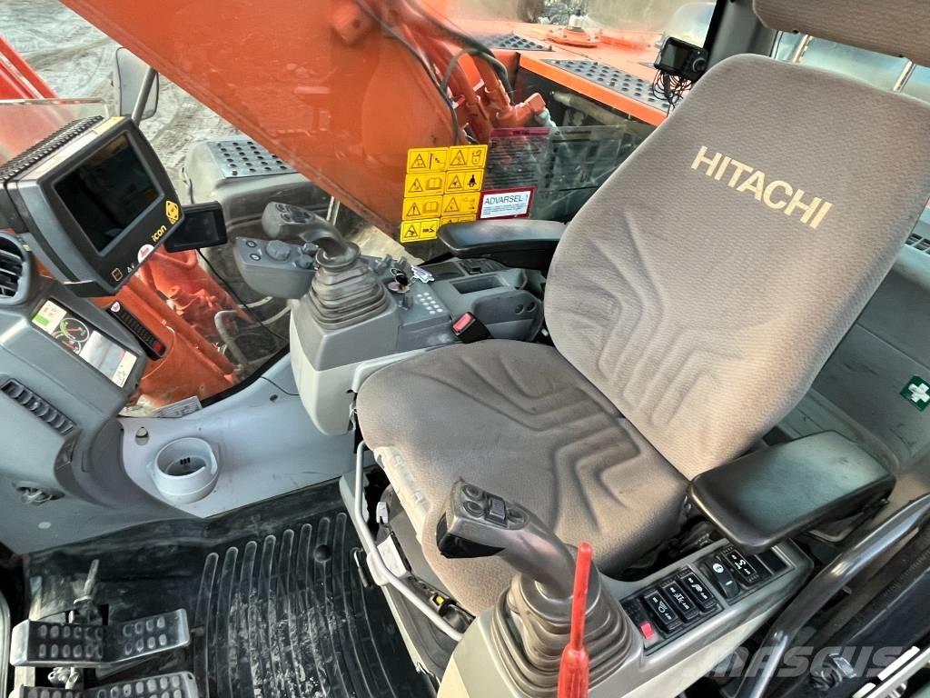 Hitachi ZX 250 LC-5B حفارات زحافة