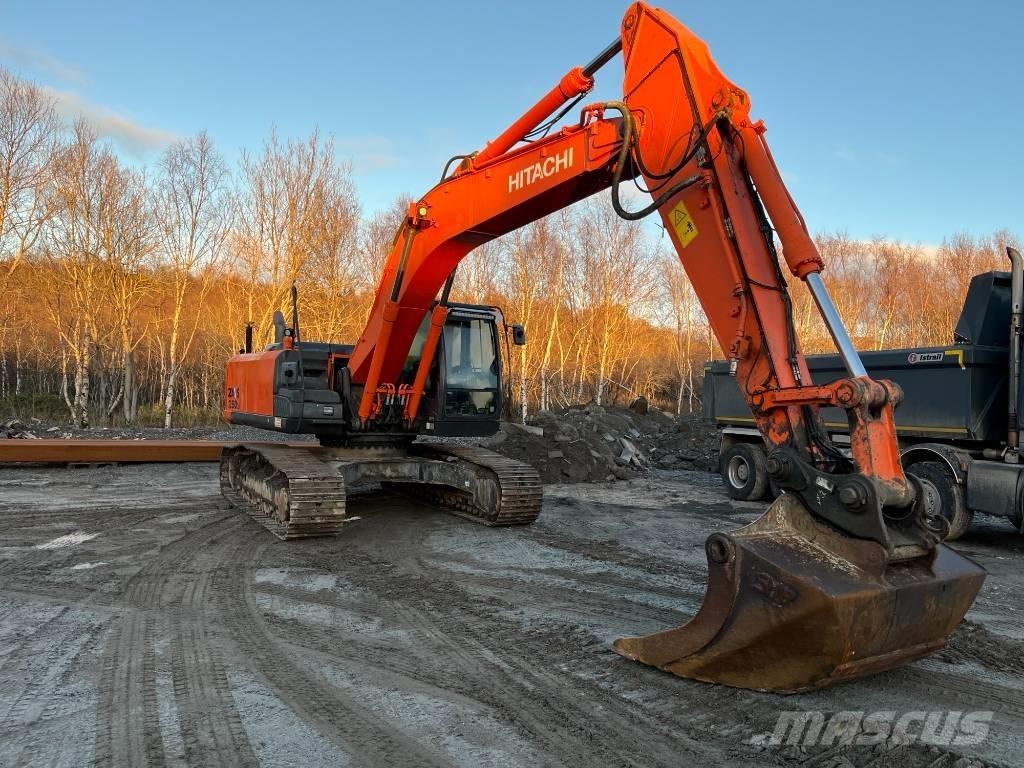 Hitachi ZX 250 LC-5B حفارات زحافة