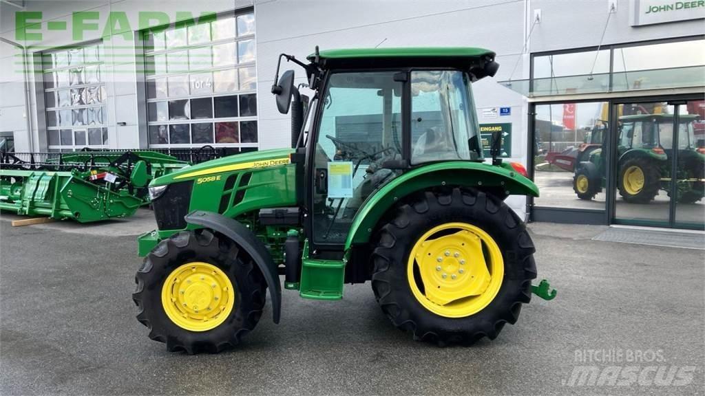John Deere 5058E الجرارات