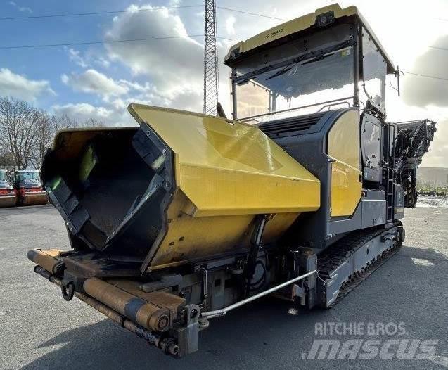 Bomag BMF 2500 S معدات السفلتة