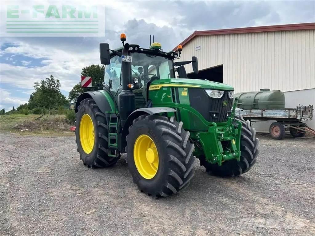 John Deere 6r 250 الجرارات