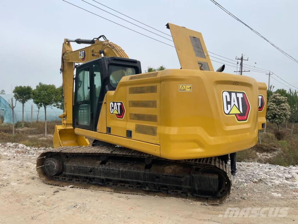 CAT 320 حفارات زحافة