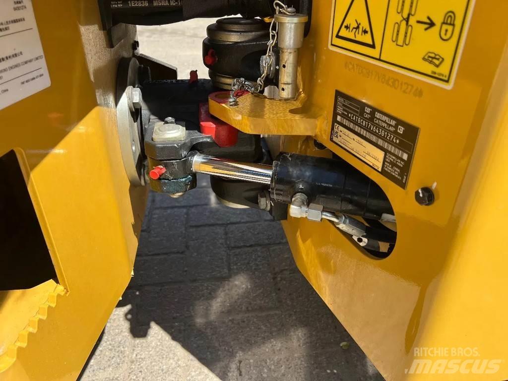 CAT CB1.7 مداحل متنوعة