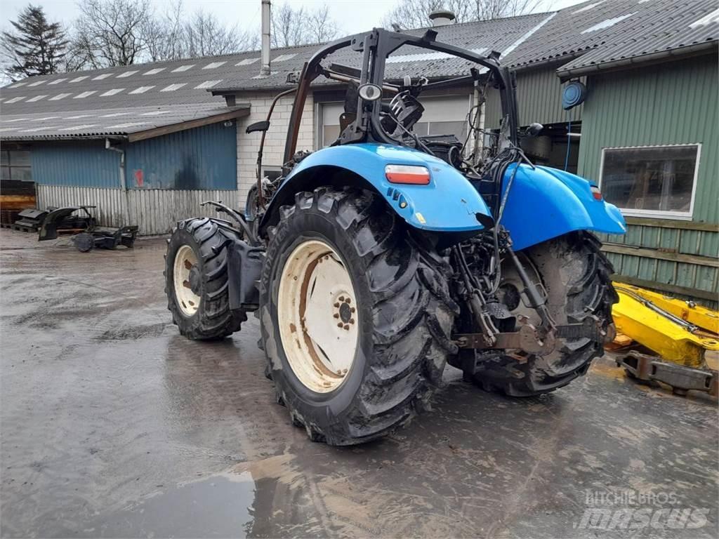 New Holland T6030 الجرارات