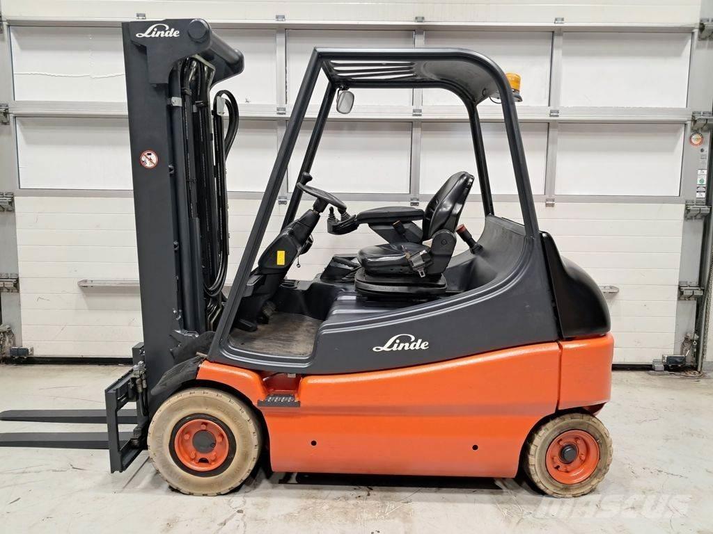 Linde E25/02 شاحنات ذات رافعات شوكية تعمل بالكهرباء