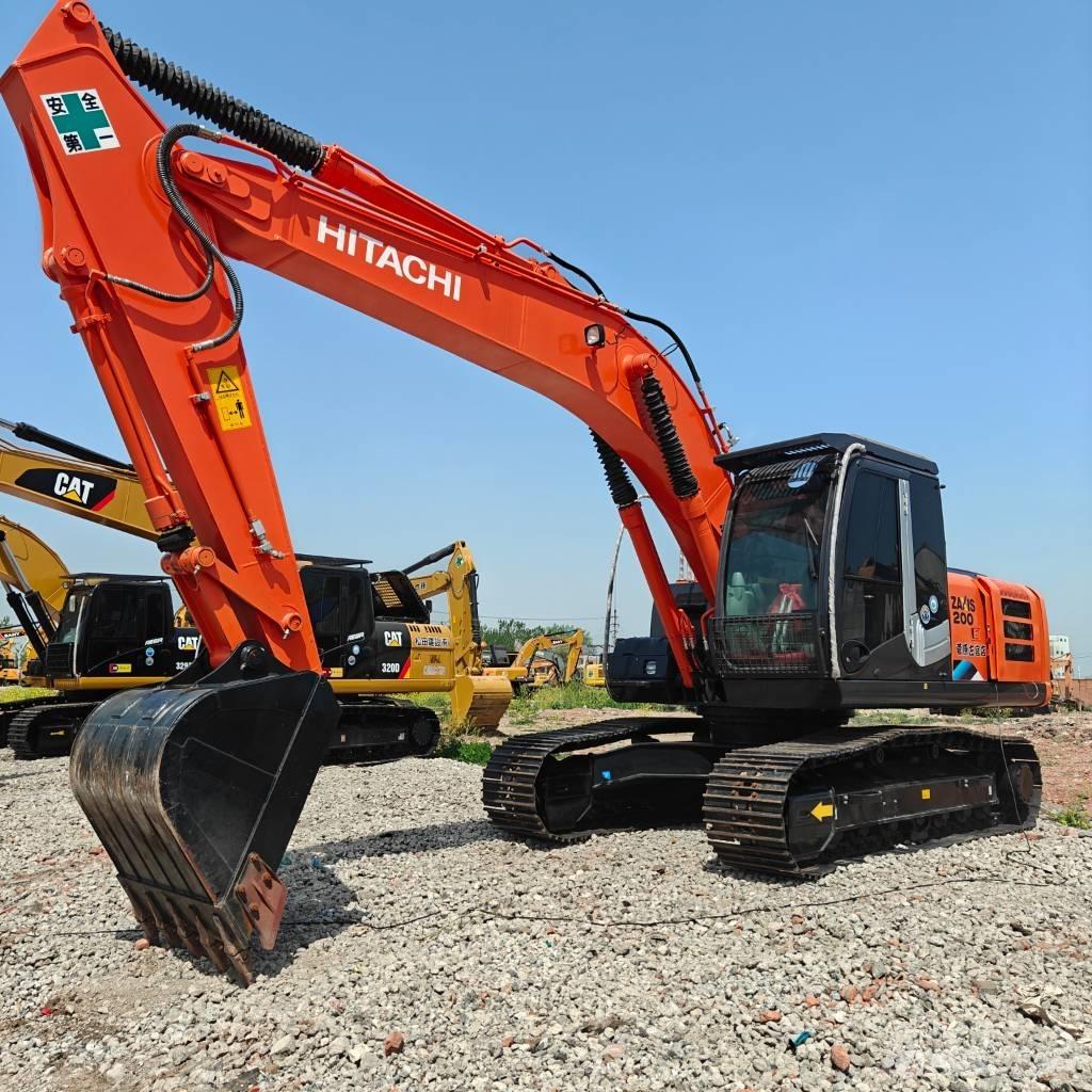 Hitachi 200-3 حفارات زحافة