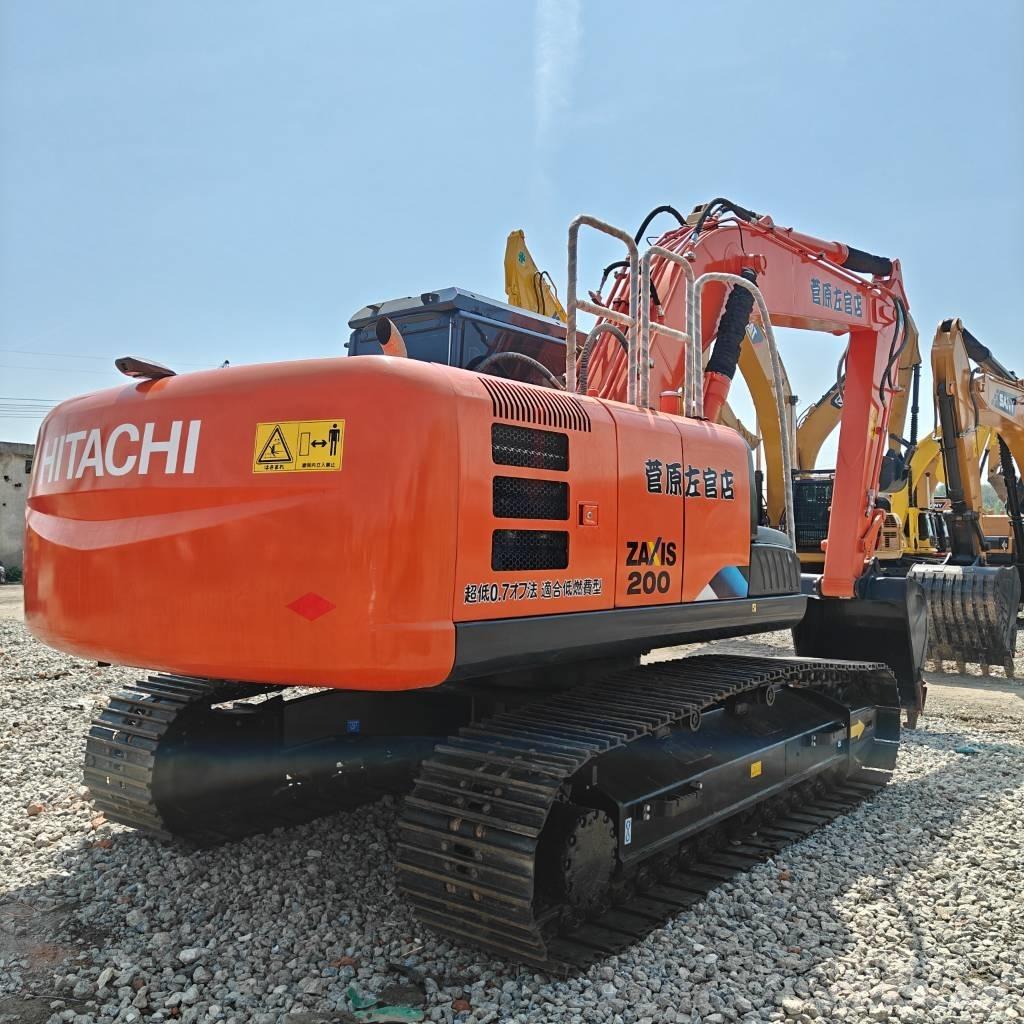 Hitachi 200-3 حفارات زحافة