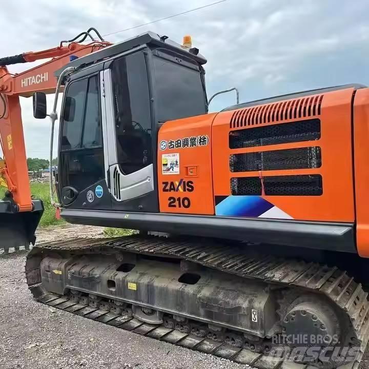 Hitachi ZX210 حفارات زحافة