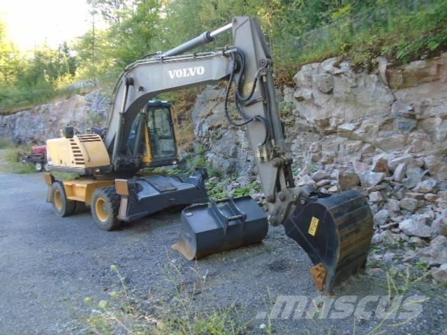 Volvo EW 180 B حفارات بعجل