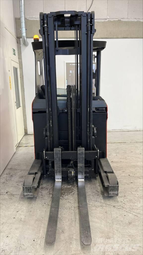 BT RR E 140 H شاحنة مناولة